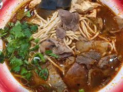 -刘二姐襄阳牛肉面(鸟巢店)