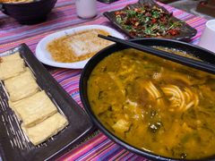 -香巴拉云南餐厅(华莱坞店)