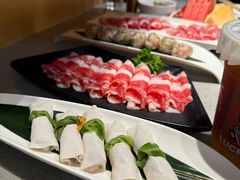 -海底捞火锅鲜切牛肉主题店(长寿路店)