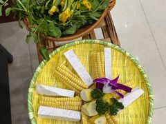 -墨脱石锅椰子鸡•香草鸭•东山羊(大东海店)