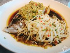 酱椒蒸鱼头配手工面-雀蓝川菜(奥体广场店)