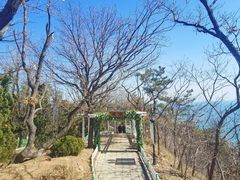 -燕窝岭