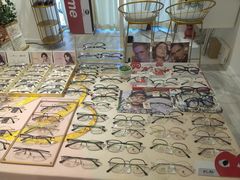 -肆兮眼镜·蔡司·徕卡战略合作店(大坪店)