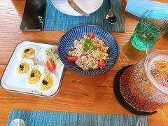 酿鸡蛋沙拉配鱼子酱-帕歌西班牙餐厅paco tapas