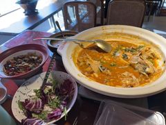 -魏铭鱼头捞饭(晋阳路店)