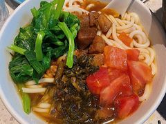 焖肉小锅米线-半山腰·云南菜(侨福芳草地店)