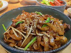 干炒牛河-潮粥荟·潮汕砂锅粥(朝阳大悦城店)