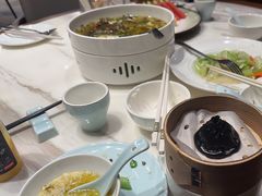 -满江红四季餐厅 · 国家五钻级酒家(新纪元大酒店店)