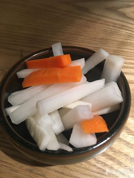 云南小锅米线(花城汇店)酸萝卜图片