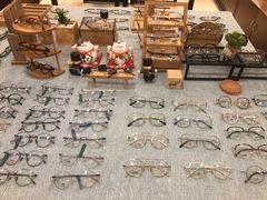 -肆兮眼镜·蔡司·徕卡战略合作店(大坪店)