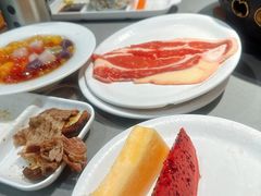 -山焱·炭火自助烤肉(周浦万达店)