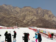 -石京龙滑雪场-停车场