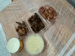-蓝精灵饺子店