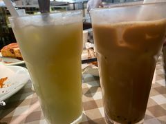 -新大咀港式茶餐厅(宝山万达店)