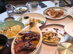 -八府香鸭·啫啫煲(华山路店)