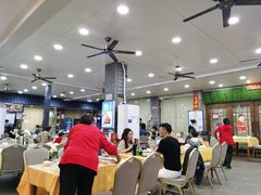 -鹏城人家海鲜酒家·23年老字号(较场尾店)