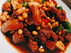 茄汁黄豆烧猪尾-瓷忆·瓷文化餐厅(上海店)