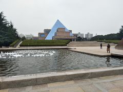 -上海市龙华烈士陵园