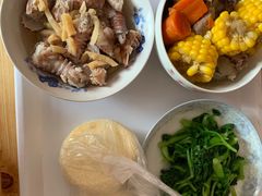 -爱的果实月嫂育婴师(世纪东方店)