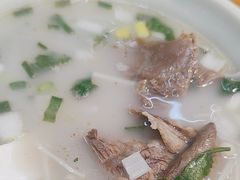 -熊大师牛羊粉(红谷凯旋店)