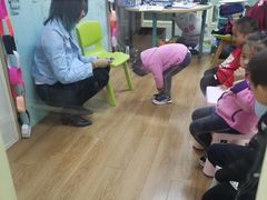 -i2青少儿英语(爱加星悦荟店)