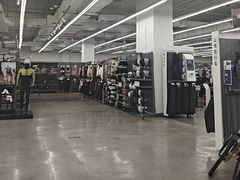 -迪卡侬(鲁泰大道店)