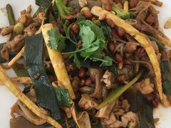 -拿渡·水煮鱼麻辣香锅(王府井奥莱·香江小镇店)