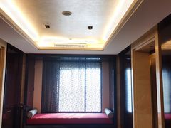 -成都保利公园皇冠假日酒店(熊猫基地店)