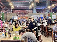 -三亚火车头万人海鲜广场