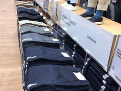 -优衣库(郑州丹尼斯大卫城店)