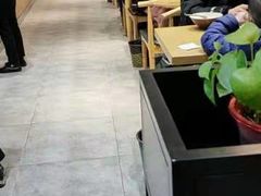 -三好食堂(煎饺·馄饨·肉饼米线·盛世广场店)