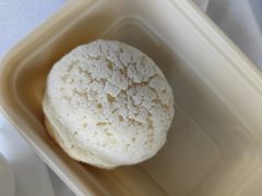雪山脆皮叉烧包-水上明月·湖景餐厅