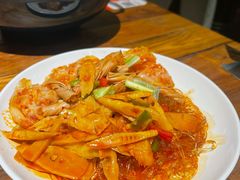 -万记麻辣烫国展总店