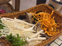 -山悦里 山野·鲜火锅(罗斯福广场店)