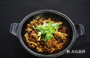 Stone Pot Braised Goose