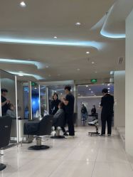 -VIM Hair Salon