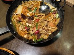 -富正毅三下锅·湘西韵味(天门山索道店)