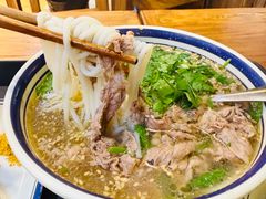 -云阿蛮云南生烫牛肉米线(奉贤路店)