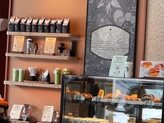 -星巴克臻选(莘庄仲盛店)