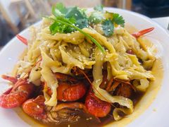 -老东镇啤酒屋海鲜加工·蒸汽海鲜·海鲜烧烤(台东店)