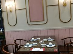 餐具摆设-喜喜酒家·纯手工点心·粤菜
