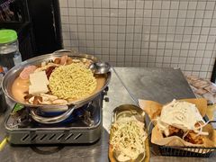 部队火锅-富乐满韩国正宗炸鸡韩国料理(虹泉路店)