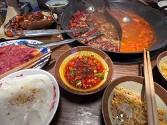 -萍姐火锅·公路夜市(武汉首店)