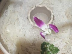 -老牌坊云南鱼豆花火锅(哈西万达店)