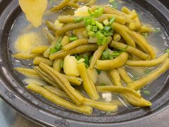 -石磨豆花家常菜·牦牛排土火锅