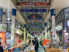-西归浦每天偶来市场
