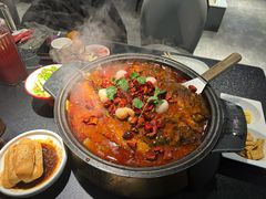 -辣尚瘾·烤鱼·新川菜(牡丹园直营店)