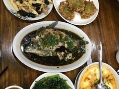 -芦茨金富饭庄·25年老字号·专做稻草鸡