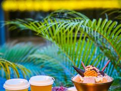 -茅草房·河畔园林火锅