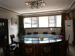 -宾朋海鲜饭庄(兴海路店)